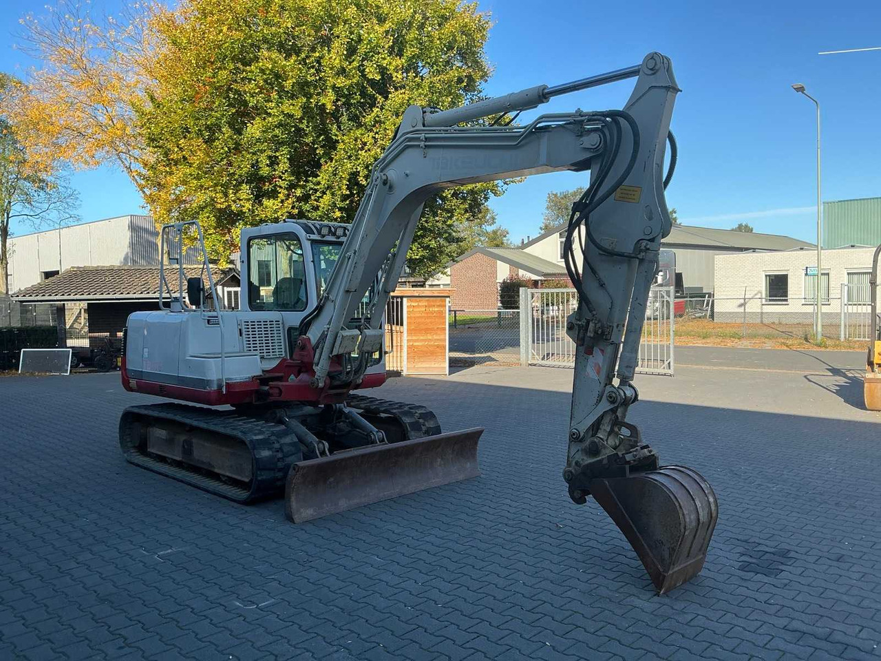 Takeuchi TB175 - حفارات زحافة: صور 4 Takeuchi TB175 - حفارات زحافة: صور 4