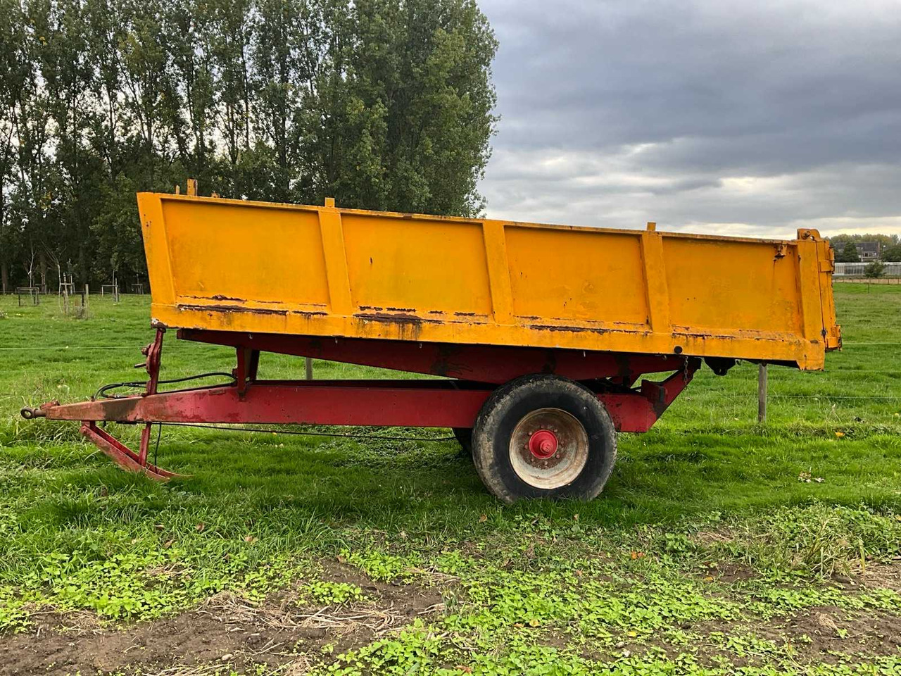 Tipping trailer 9ton - قلابة مقطورة الزراعية: صور 2 Tipping trailer 9ton - قلابة مقطورة الزراعية: صور 2