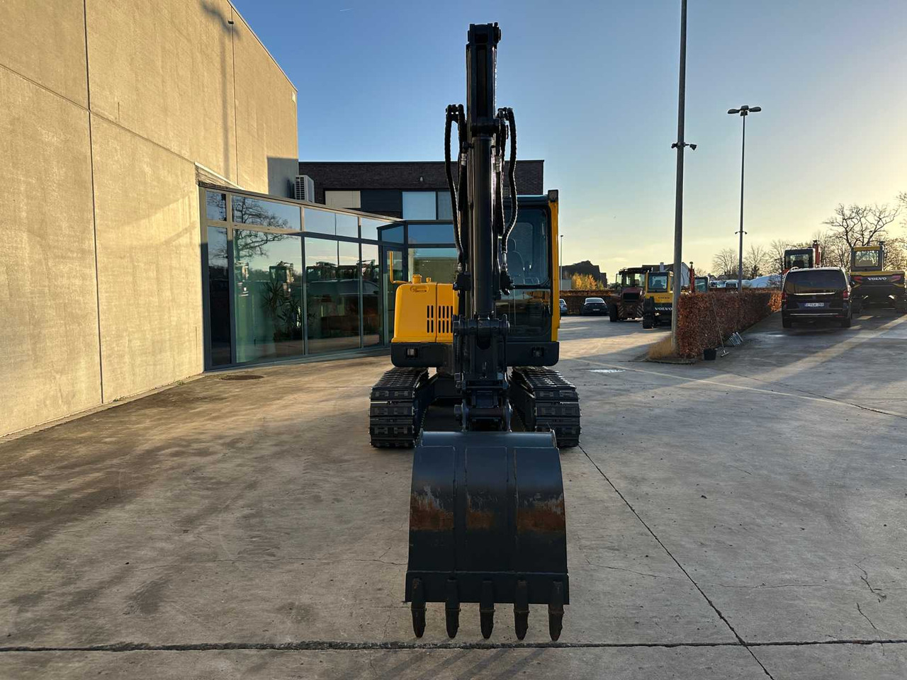 VOLVO - 2012 - EC55B - MIDI EXCAVATOR - حفارة: صور 2 VOLVO - 2012 - EC55B - MIDI EXCAVATOR - حفارة: صور 2