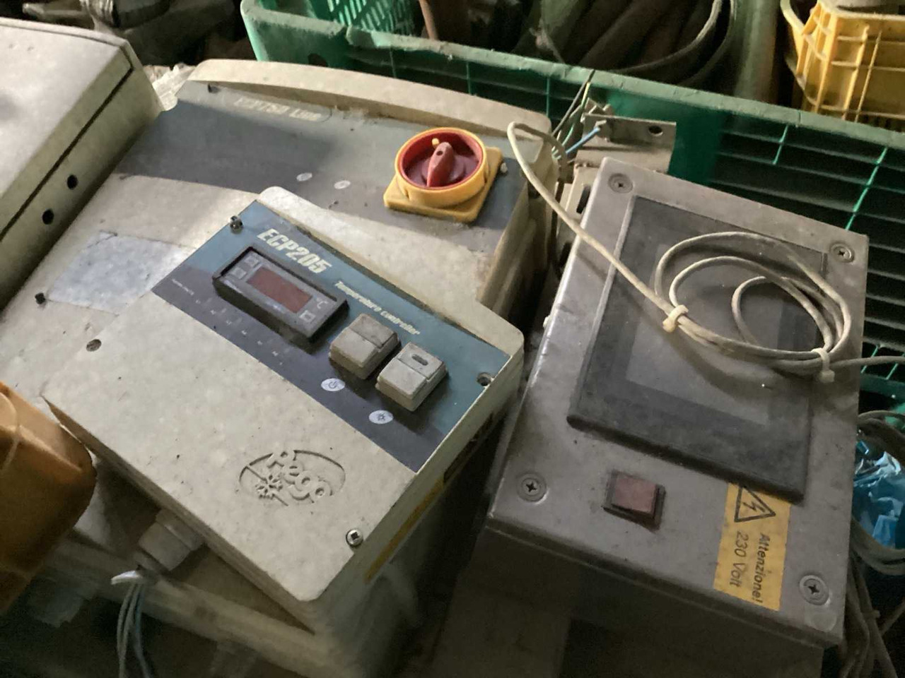 Various electrical panels - قطع الغيار - آلة حصاد: صور 5 Various electrical panels - قطع الغيار - آلة حصاد: صور 5