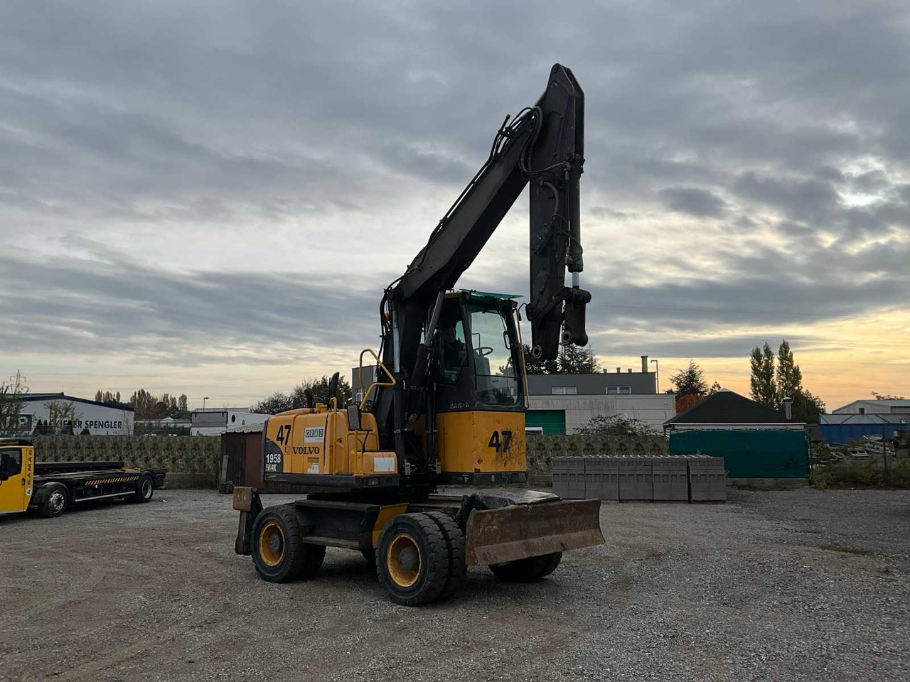 Volvo 2011 VOLVO EW140C WHEEL EXCAVATOR - حفارة على عجلات: صور 2 Volvo 2011 VOLVO EW140C WHEEL EXCAVATOR - حفارة على عجلات: صور 2