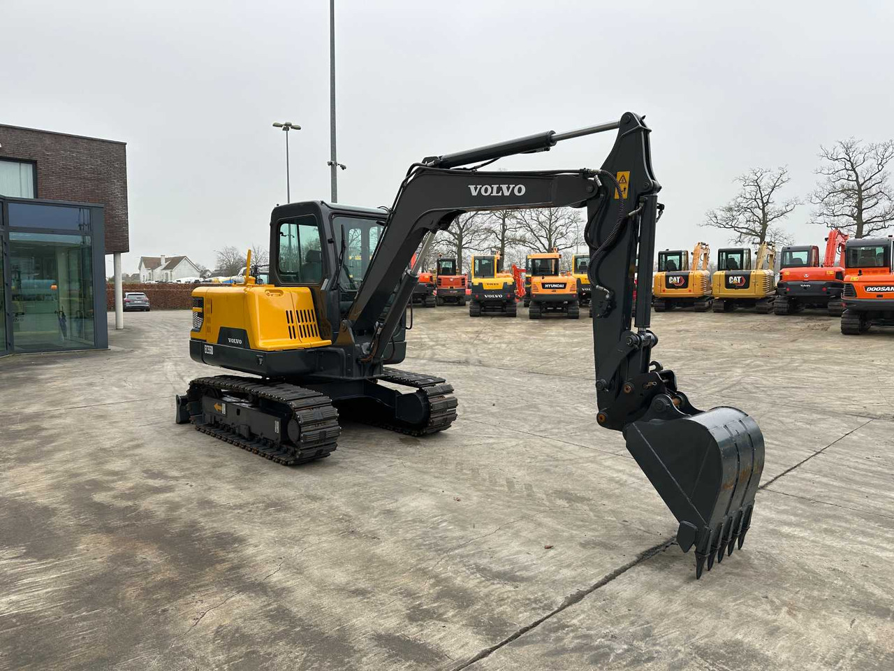Volvo EC55D - حفارات زحافة: صور 3 Volvo EC55D - حفارات زحافة: صور 3