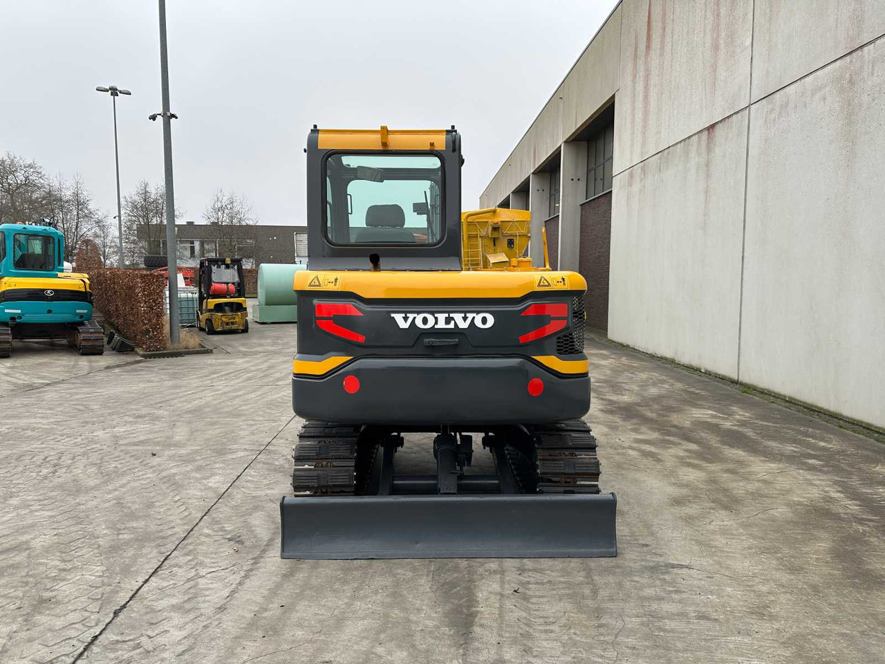 Volvo EC55D - حفارات زحافة: صور 5 Volvo EC55D - حفارات زحافة: صور 5