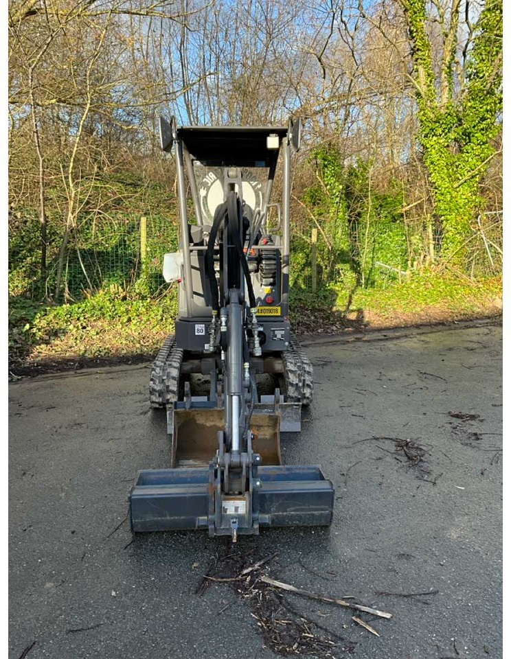 Volvo ECR18 - حفارة مصغرة: صور 3 Volvo ECR18 - حفارة مصغرة: صور 3