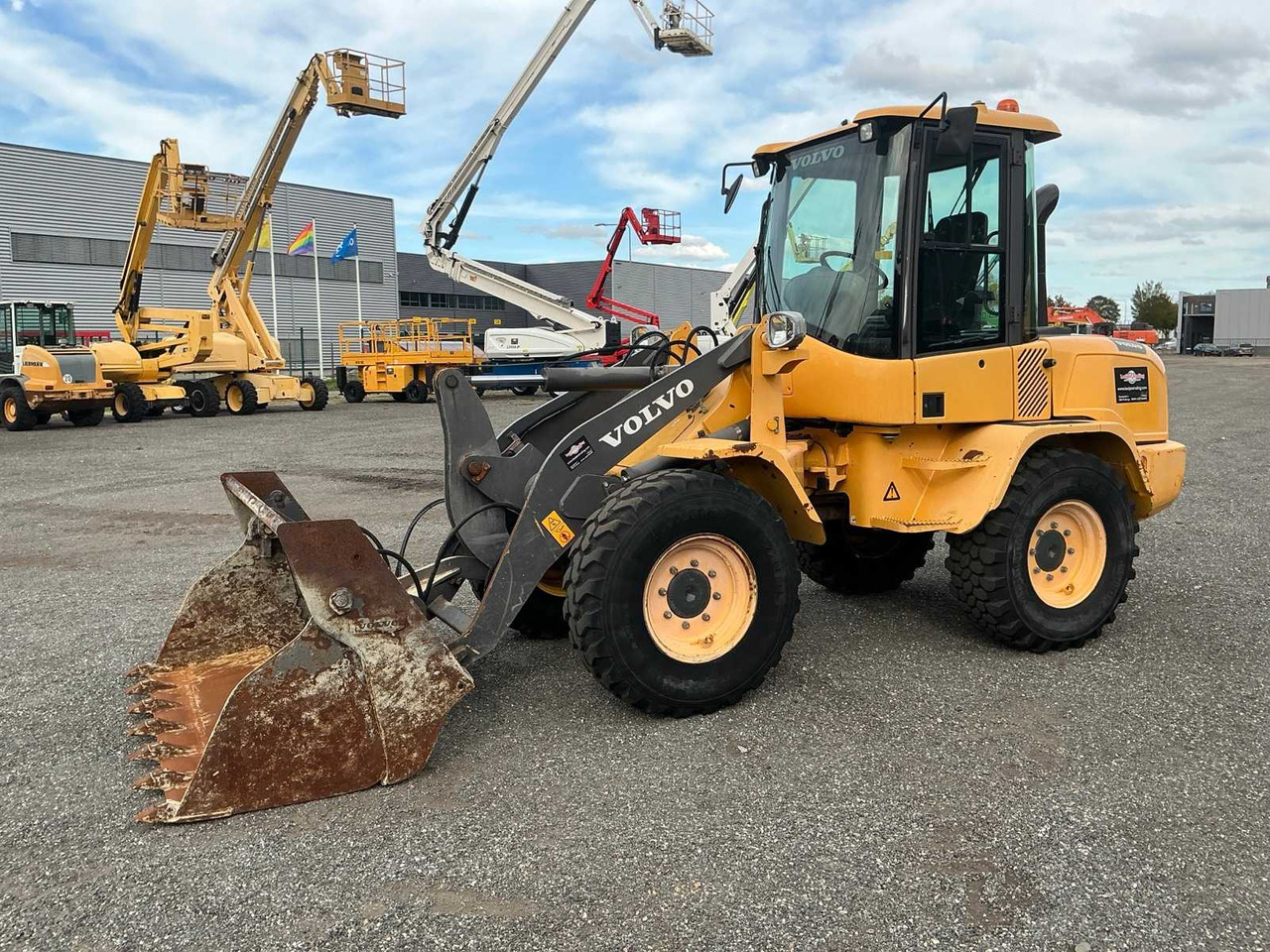 Volvo L35G - اللودر بعجل: صور 2 Volvo L35G - اللودر بعجل: صور 2