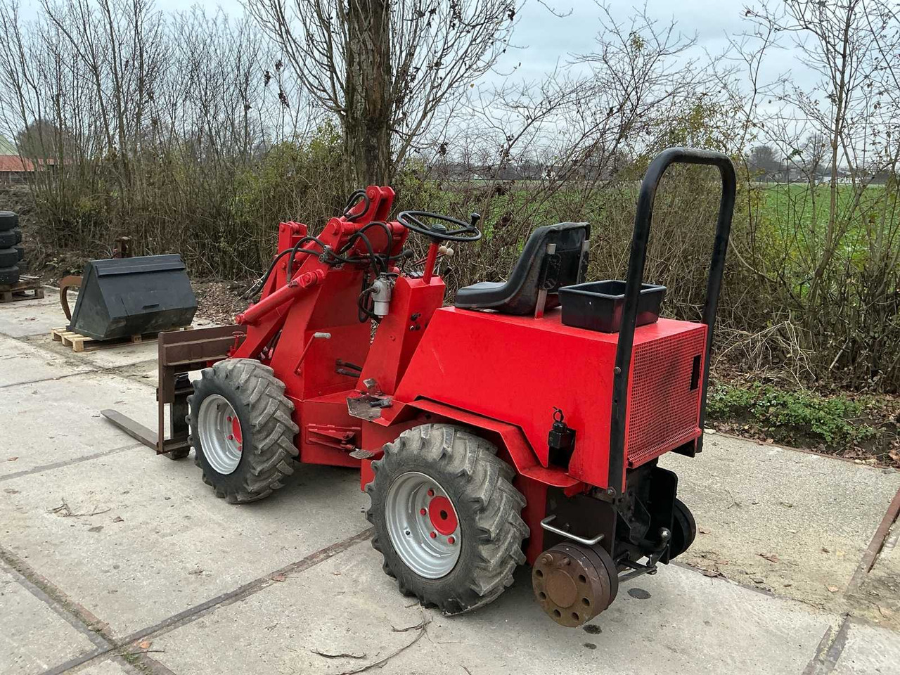 WEIDEMANN 917 SHOVEL - BUCKET - FORKS AND CLAMP - اللودر بعجل: صور 3 WEIDEMANN 917 SHOVEL - BUCKET - FORKS AND CLAMP - اللودر بعجل: صور 3