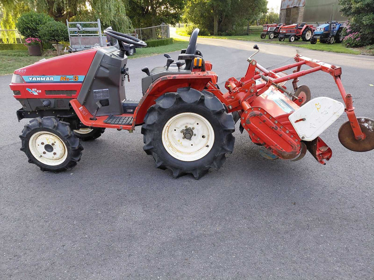 Yanmar KE-3 - جرار صغير: صور 1 Yanmar KE-3 - جرار صغير: صور 1
