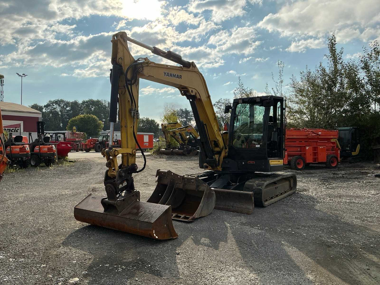 Yanmar VIO80-1A - حفارات زحافة: صور 1 Yanmar VIO80-1A - حفارات زحافة: صور 1