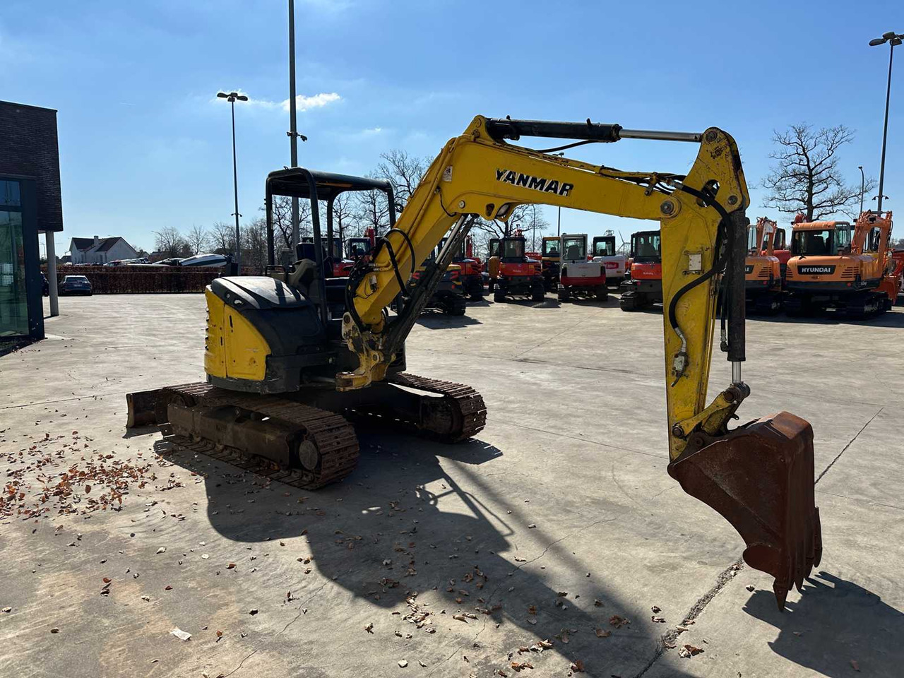 Yanmar Vio45 - حفارات زحافة: صور 3 Yanmar Vio45 - حفارات زحافة: صور 3