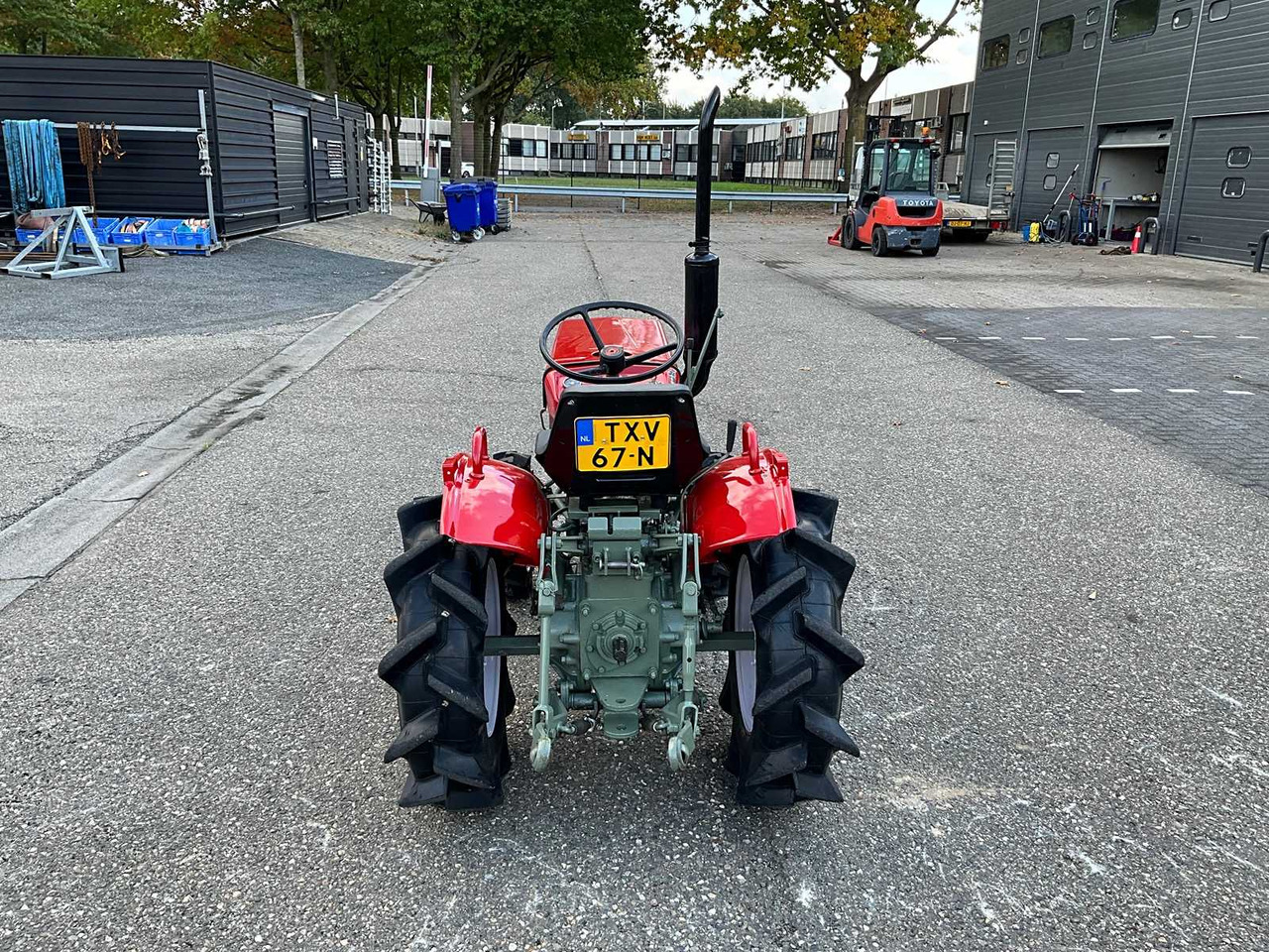 Yanmar YM1300D - جرار صغير: صور 4 Yanmar YM1300D - جرار صغير: صور 4