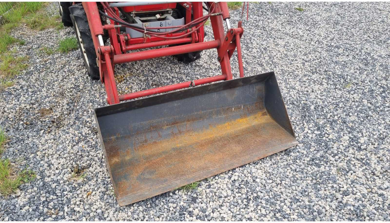 جرار صغير Yanmar YM1610D: صور 9