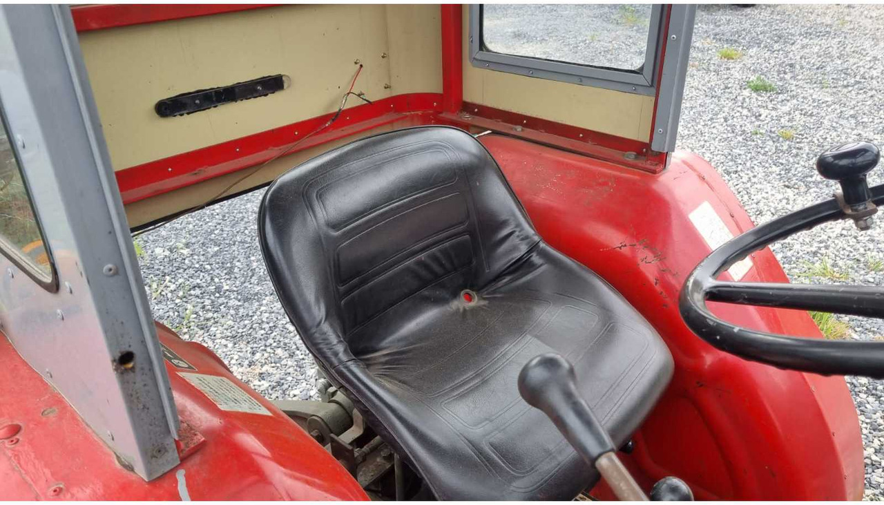 جرار صغير Yanmar YM1610D: صور 16