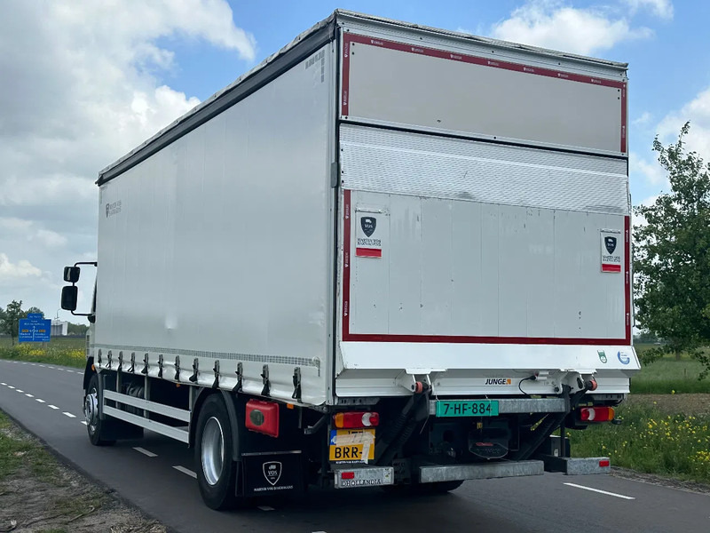 DAF CF 320 LF320.18 EURO6. SchuifzeilBakwagen met Laadklep. in TOPSTAAT! - شاحنة ستارة: صور 3 DAF CF 320 LF320.18 EURO6. SchuifzeilBakwagen met Laadklep. in TOPSTAAT! - شاحنة ستارة: صور 3