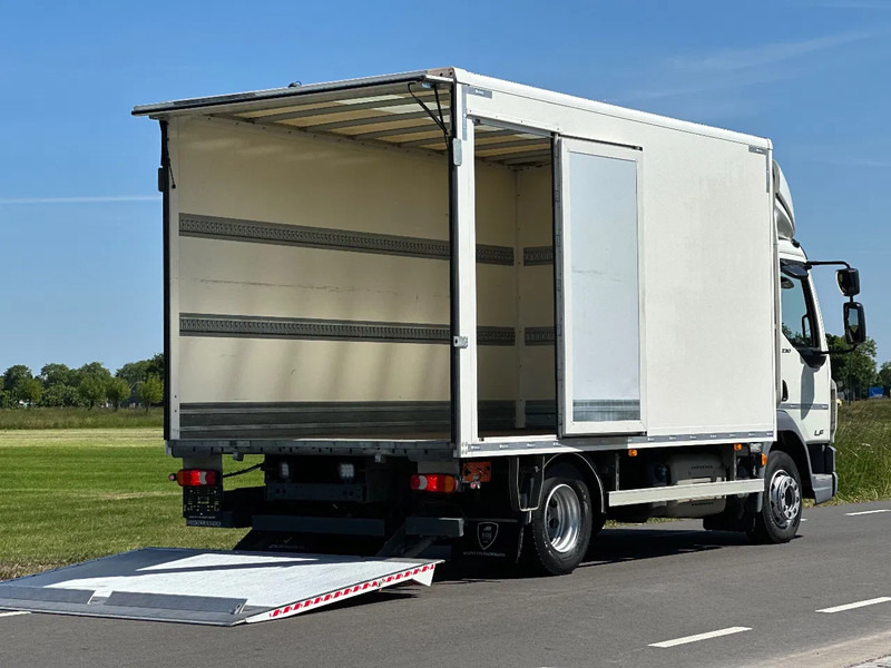 DAF LF 230 LF230.12 EURO6. 61797km!! 440x244x228 Bakwagen met Laadklep. als in NIEUWSTAAT!! - بصندوق مغلق شاحنة: صور 4 DAF LF 230 LF230.12 EURO6. 61797km!! 440x244x228 Bakwagen met Laadklep. als in NIEUWSTAAT!! - بصندوق مغلق شاحنة: صور 4