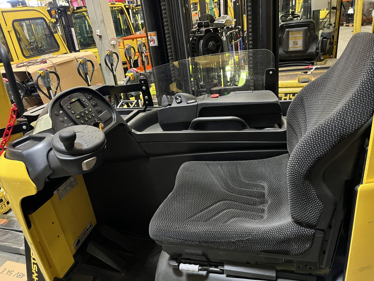 Hyster R1.4 - شاحنة مناولة: صور 5 Hyster R1.4 - شاحنة مناولة: صور 5