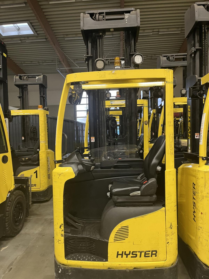 Hyster R1.6 - شاحنة مناولة: صور 1 Hyster R1.6 - شاحنة مناولة: صور 1