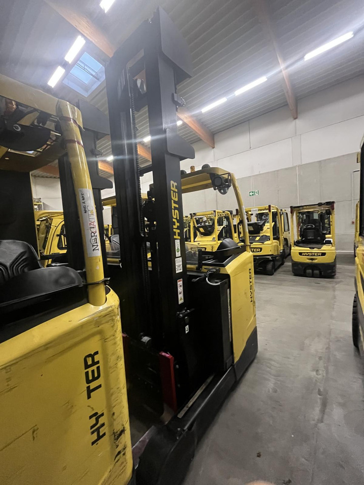 Hyster R1.6 - شاحنة مناولة: صور 2 Hyster R1.6 - شاحنة مناولة: صور 2