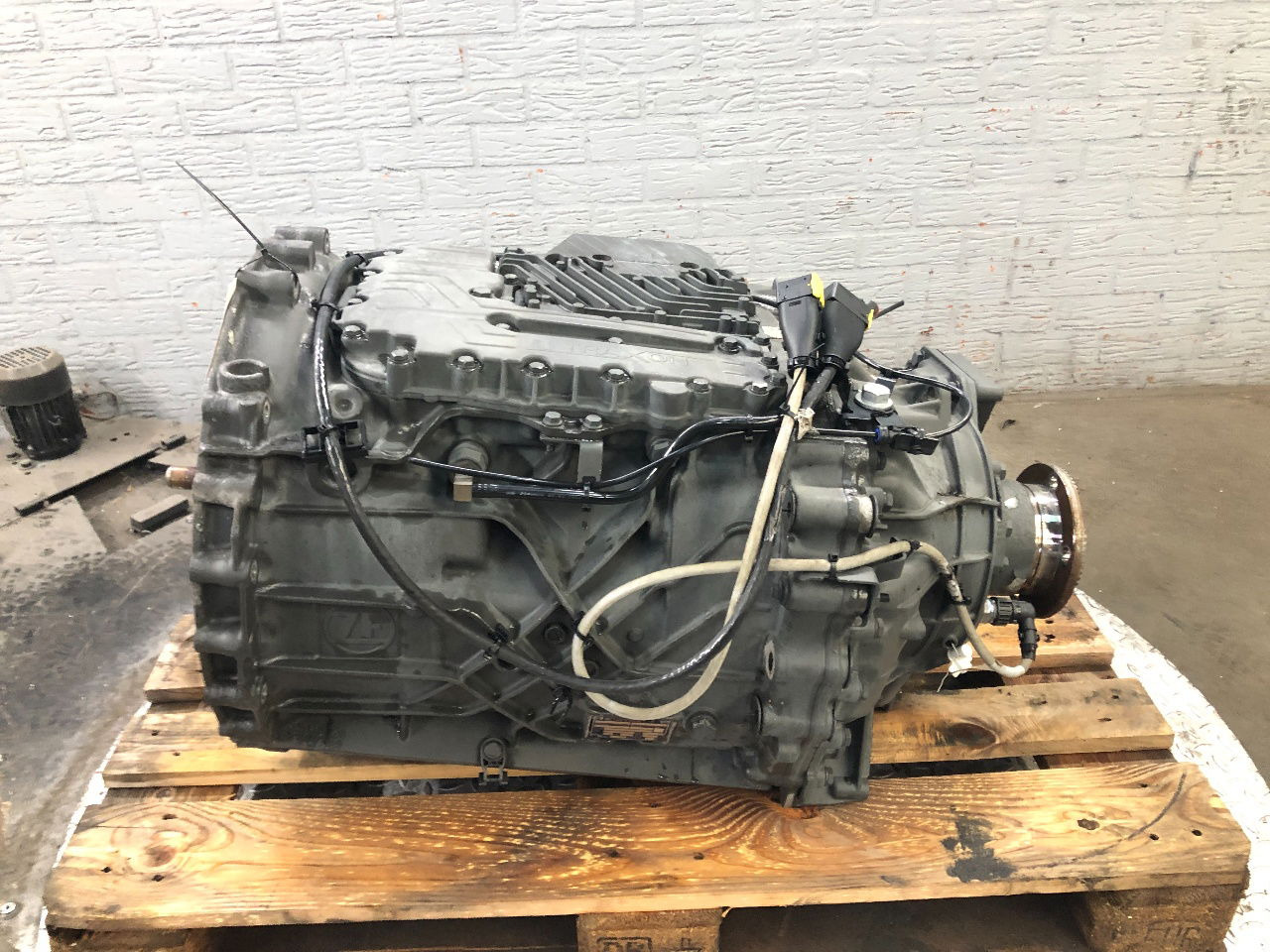 DAF Versnellingsbak 12 TX 2210 TD - علبة التروس و قطع الغيار - شاحنة: صور 4 DAF Versnellingsbak 12 TX 2210 TD - علبة التروس و قطع الغيار - شاحنة: صور 4