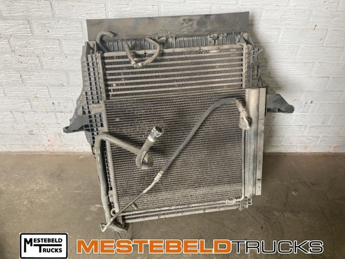 MAN Radiateur met intercooler - المشعاع - شاحنة: صور 1 MAN Radiateur met intercooler - المشعاع - شاحنة: صور 1