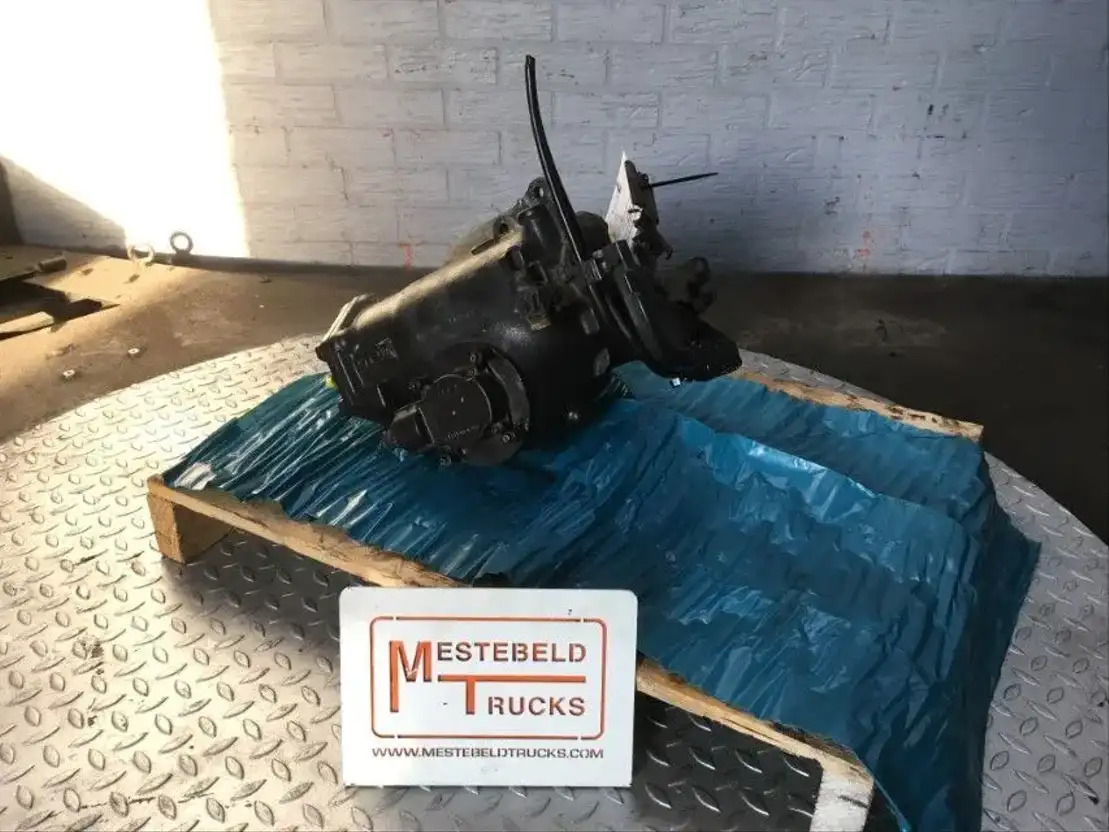 MAN Stuurhuis met stuurhoekschakelaar - قيادة السيارة - شاحنة: صور 1 MAN Stuurhuis met stuurhoekschakelaar - قيادة السيارة - شاحنة: صور 1