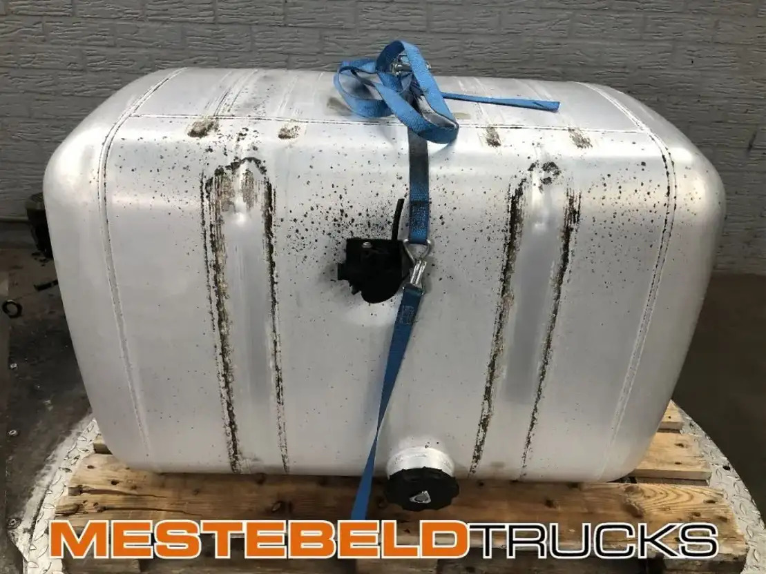 Mercedes-Benz Brandstoftank 390 Liter - نظام الوقود - شاحنة: صور 1 Mercedes-Benz Brandstoftank 390 Liter - نظام الوقود - شاحنة: صور 1