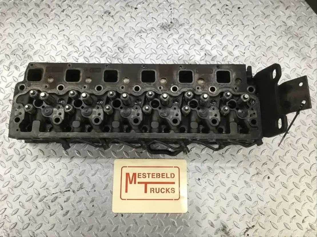 Mercedes-Benz Cilinderkop Axor - المحرك و قطع الغيار - شاحنة: صور 1 Mercedes-Benz Cilinderkop Axor - المحرك و قطع الغيار - شاحنة: صور 1
