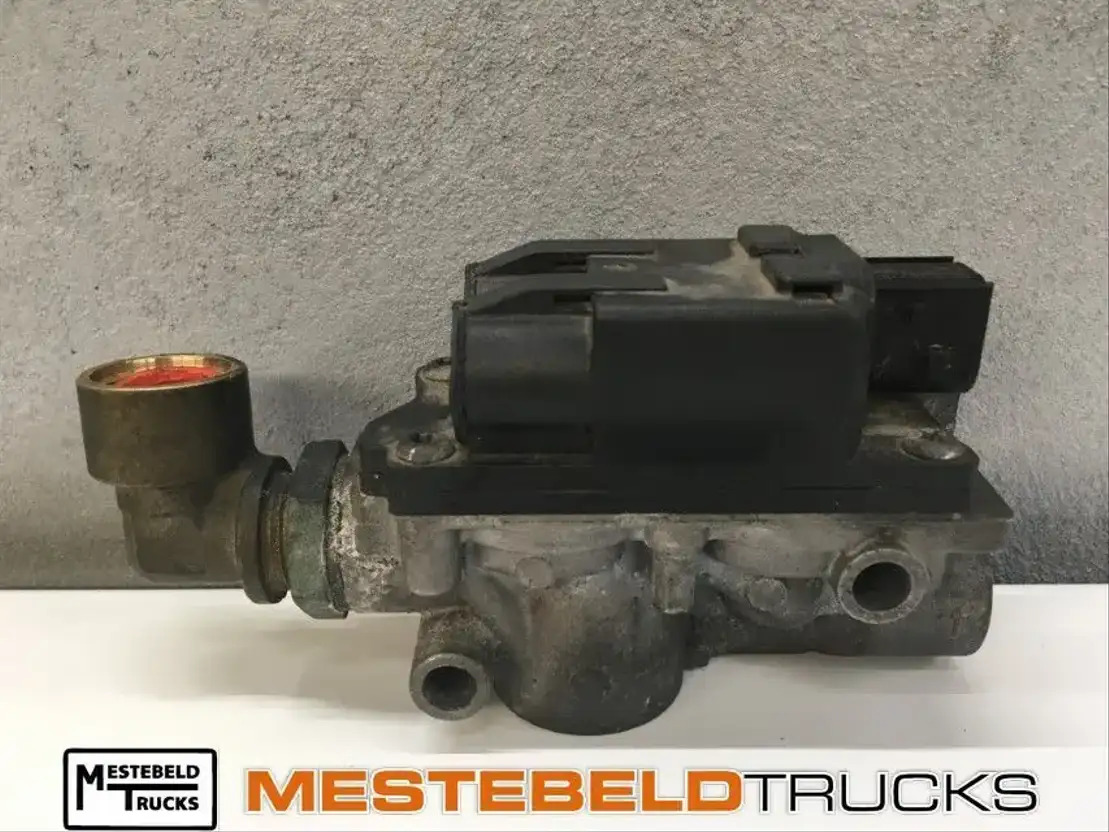 Mercedes-Benz Drukregelklep  - أجزاء الفرامل - شاحنة: صور 1 Mercedes-Benz Drukregelklep  - أجزاء الفرامل - شاحنة: صور 1