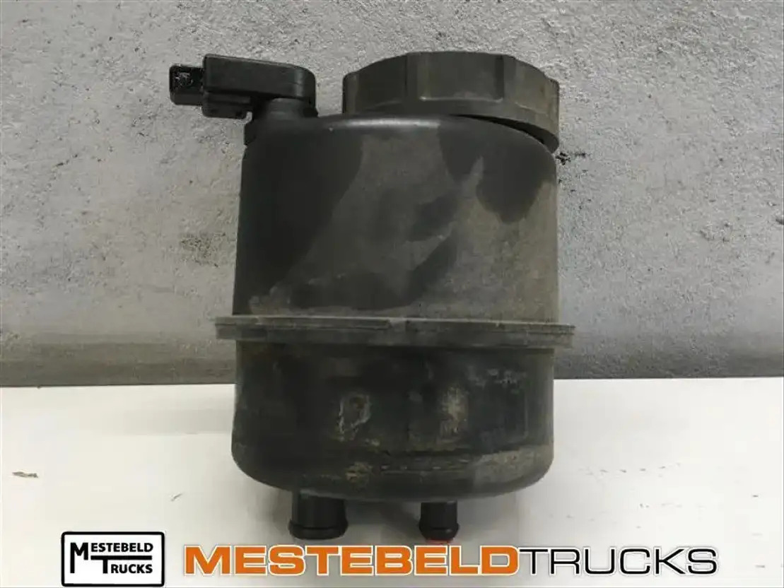 Mercedes-Benz Stuuroliereservoir - قيادة السيارة - شاحنة: صور 1 Mercedes-Benz Stuuroliereservoir - قيادة السيارة - شاحنة: صور 1