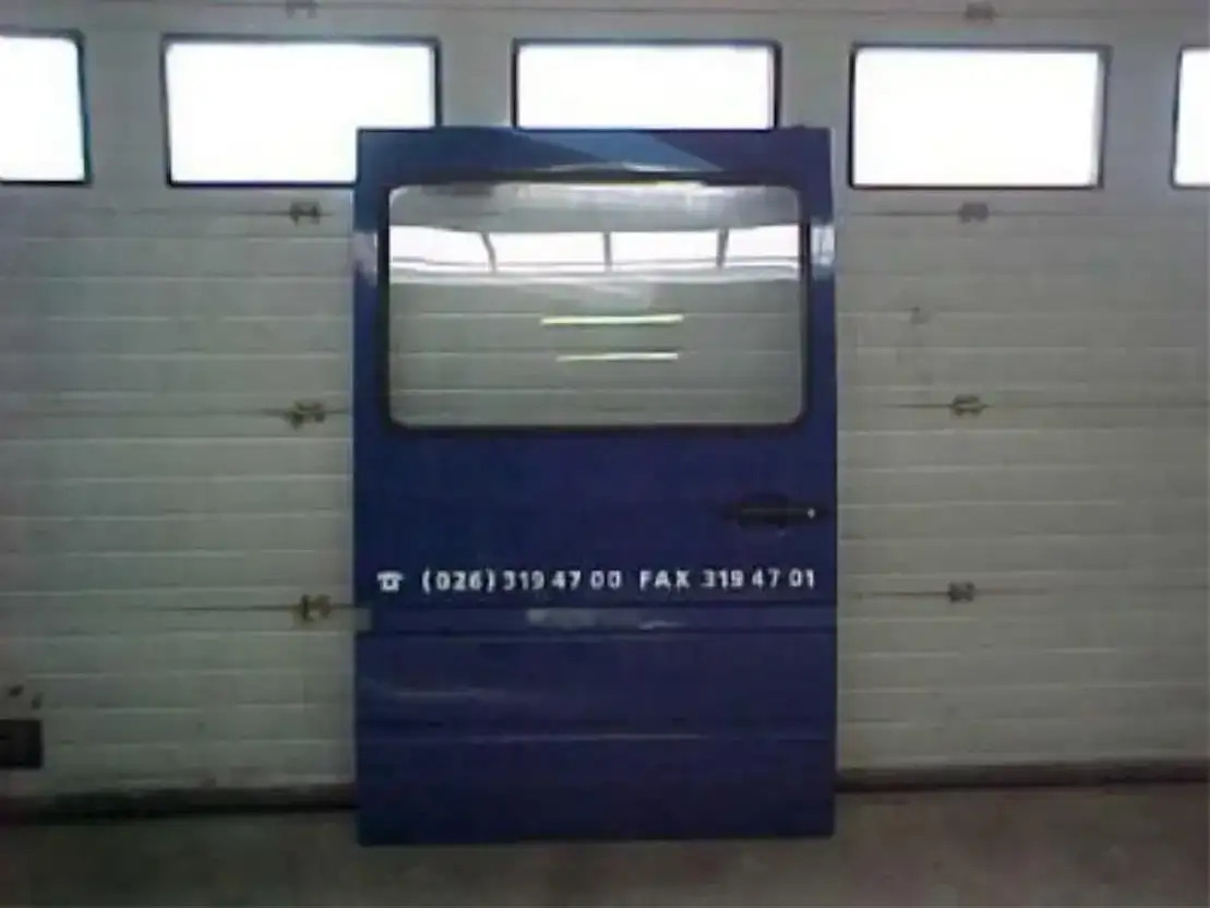 Mercedes-Benz Zijdeur sprinter - الكابينة والداخلية - شاحنة: صور 1 Mercedes-Benz Zijdeur sprinter - الكابينة والداخلية - شاحنة: صور 1