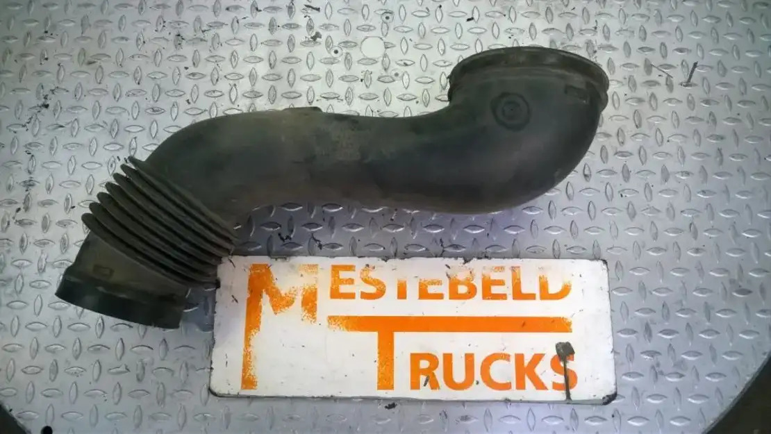 Scania R500 V8 Luchtinlaatbuis R500 - أنبوب سحب الهواء - شاحنة: صور 1 Scania R500 V8 Luchtinlaatbuis R500 - أنبوب سحب الهواء - شاحنة: صور 1