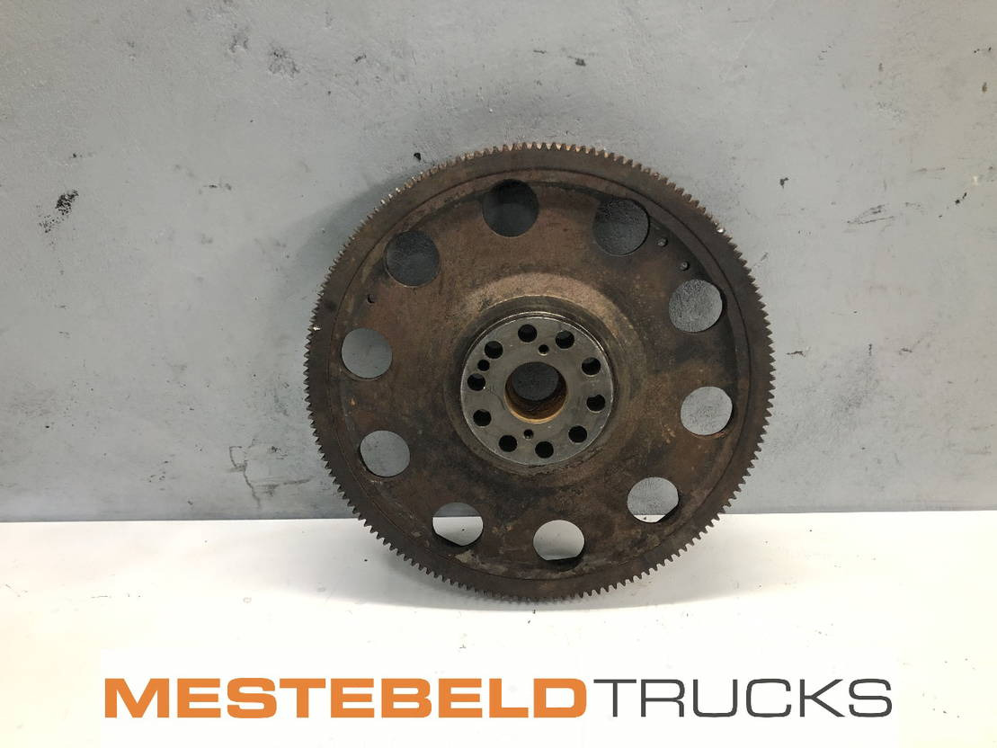 Scania Vliegwiel DC9 XPI voor automaat  - المحرك و قطع الغيار - شاحنة: صور 1 Scania Vliegwiel DC9 XPI voor automaat  - المحرك و قطع الغيار - شاحنة: صور 1