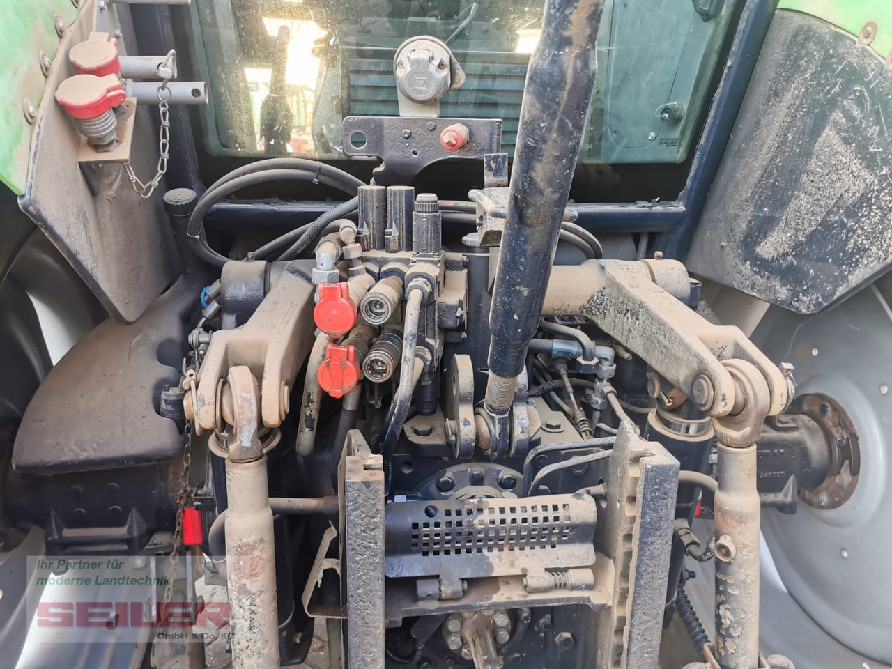 Deutz-Fahr Agrotron 105 MK 2 - جرار: صور 5 Deutz-Fahr Agrotron 105 MK 2 - جرار: صور 5