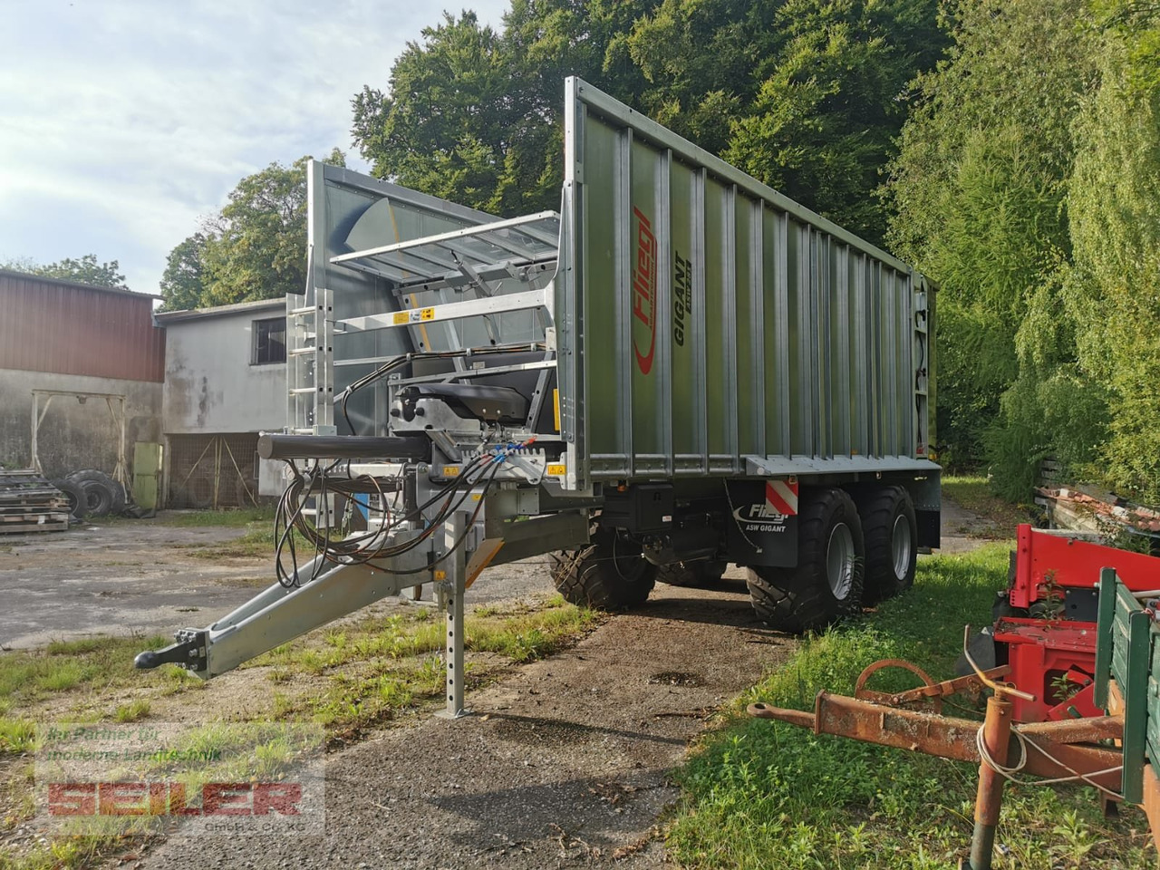 Fliegl ASW 281 GIGANT FOX 45m³ - مقطورات الاعلاف: صور 2 Fliegl ASW 281 GIGANT FOX 45m³ - مقطورات الاعلاف: صور 2