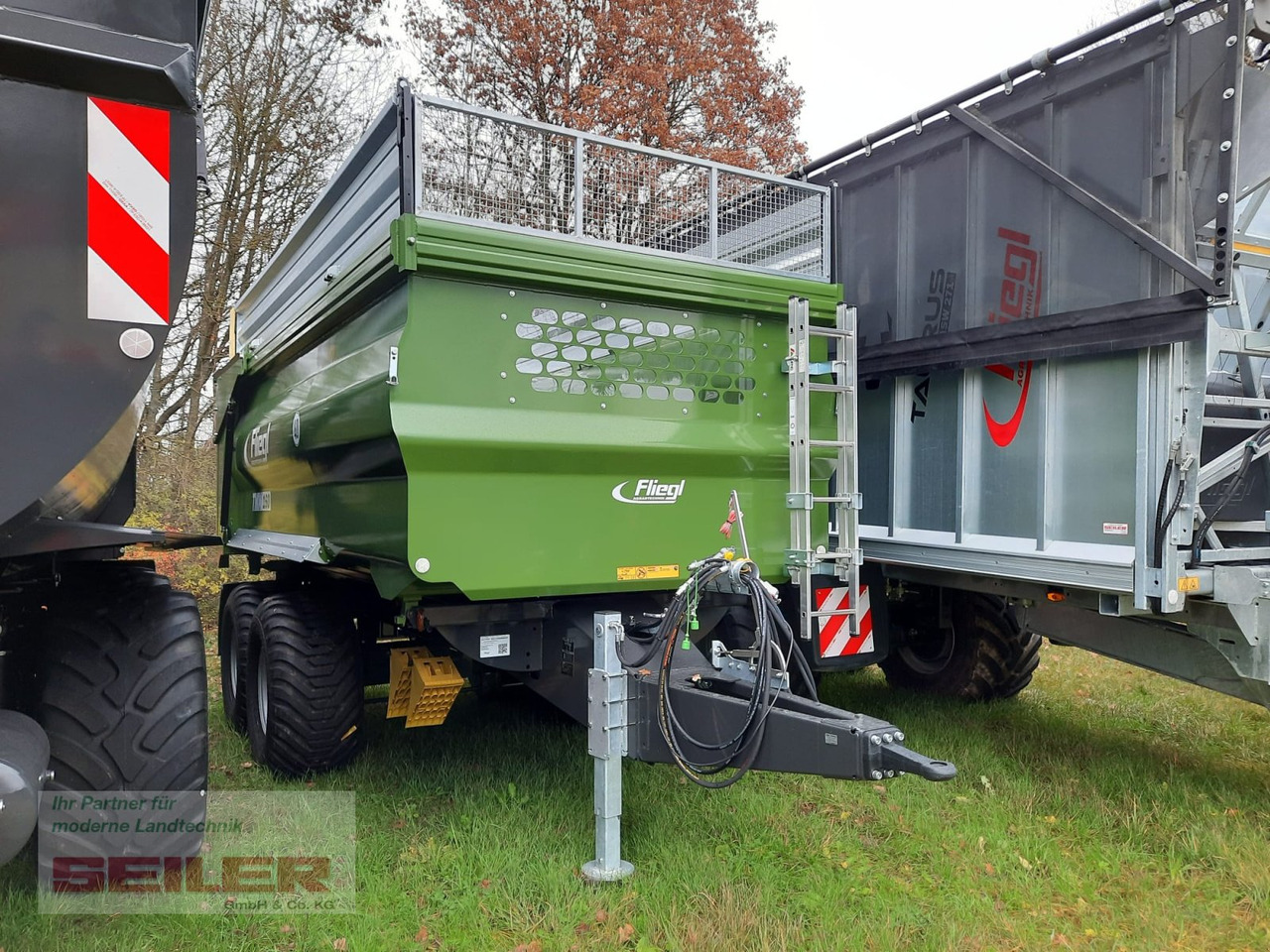 Fliegl TMK 160 FOX 25 m² - قلابة مقطورة الزراعية: صور 1 Fliegl TMK 160 FOX 25 m² - قلابة مقطورة الزراعية: صور 1