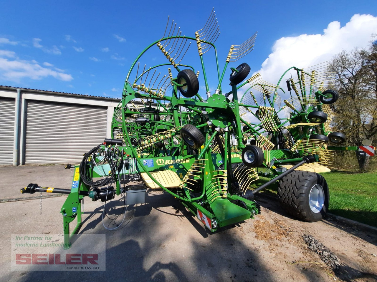 Krone Swadro TC 1250 - لمّامَة القش: صور 2 Krone Swadro TC 1250 - لمّامَة القش: صور 2