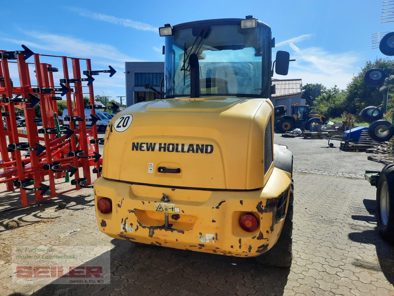 New Holland W 80 C - اللودر بعجل: صور 4 New Holland W 80 C - اللودر بعجل: صور 4