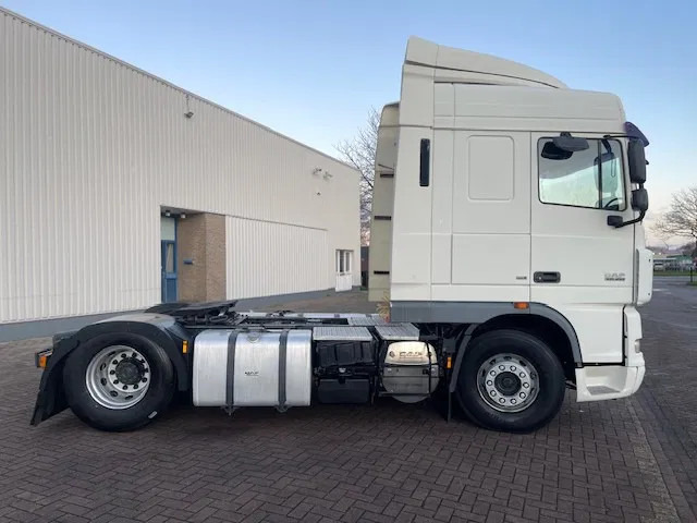 DAF XF 105.410 Euro 5 2 tanks Retarder Automatic - شاحنة جرار: صور 2 DAF XF 105.410 Euro 5 2 tanks Retarder Automatic - شاحنة جرار: صور 2