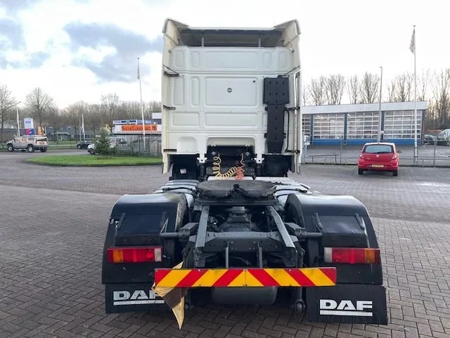 DAF XF 105.410 Euro 5 2 tanks Retarder Automatic - شاحنة جرار: صور 4 DAF XF 105.410 Euro 5 2 tanks Retarder Automatic - شاحنة جرار: صور 4