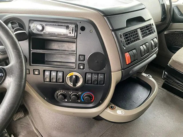 شاحنة جرار DAF XF 105.510 Euro 5 Retarder Automatic: صور 15 شاحنة جرار DAF XF 105.510 Euro 5 Retarder Automatic: صور 15