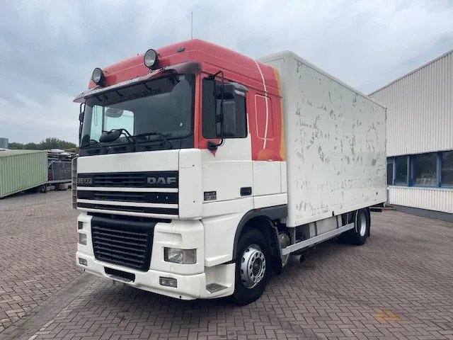 بصندوق مغلق شاحنة DAF XF 95.380 Euro 2 Manual-Gear: صور 10
