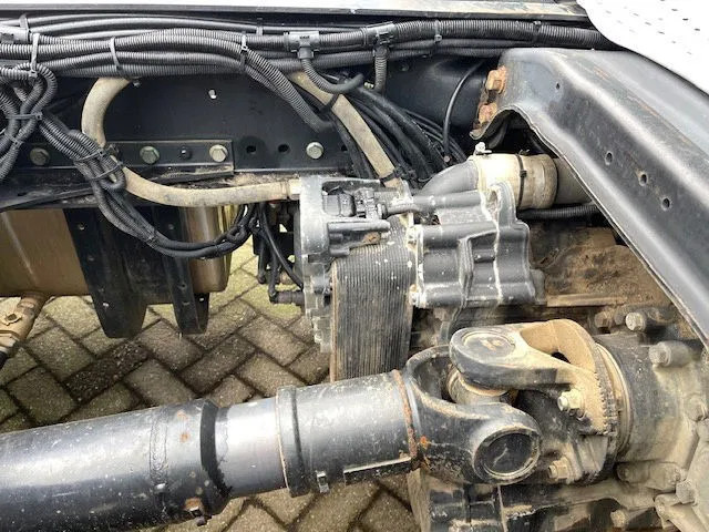 MAN TGS 18.480 Euro 5 Retarder 2-Tanks - شاحنة جرار: صور 4 MAN TGS 18.480 Euro 5 Retarder 2-Tanks - شاحنة جرار: صور 4
