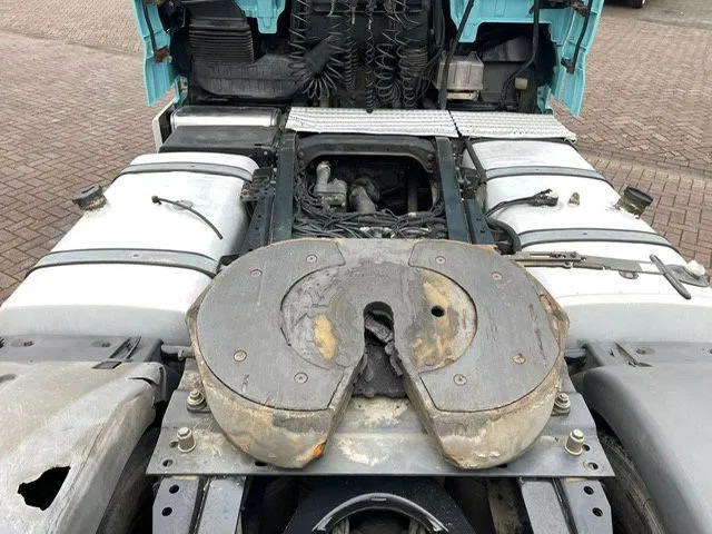 MAN TGX 18.480 Euro 5 Retarder 2-Tanks - شاحنة جرار: صور 5 MAN TGX 18.480 Euro 5 Retarder 2-Tanks - شاحنة جرار: صور 5