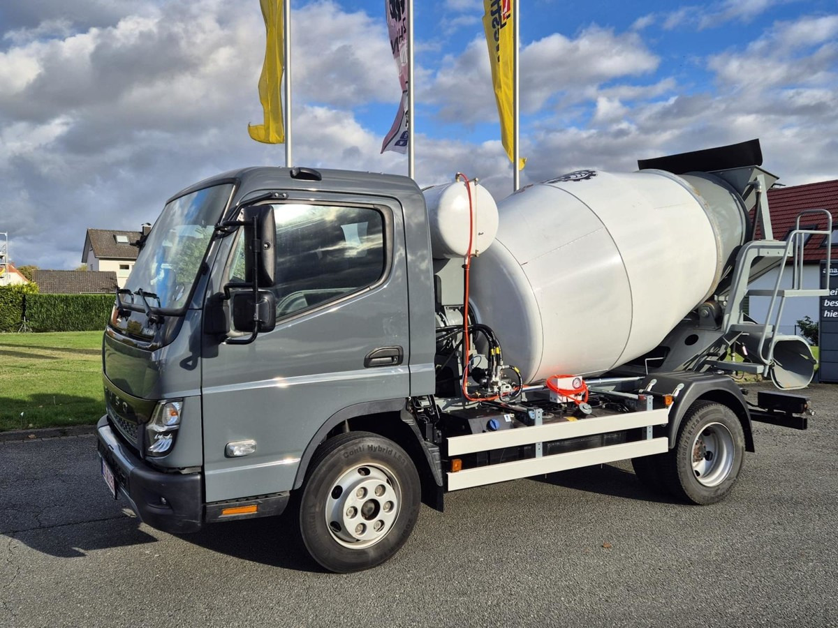 FUSO 7C18 Canter Betonmischer 2m/3 - شاحنة خلاطة خرسانة: صور 3 FUSO 7C18 Canter Betonmischer 2m/3 - شاحنة خلاطة خرسانة: صور 3