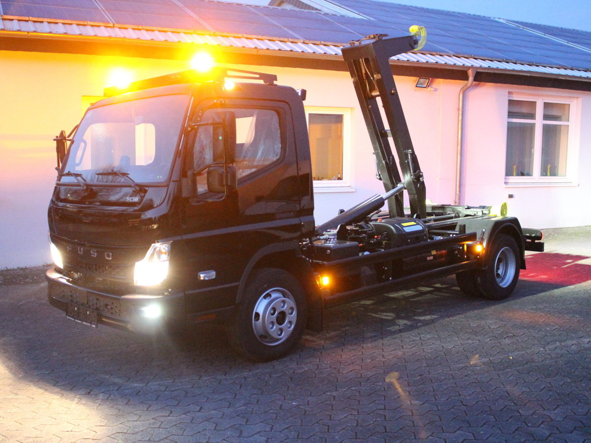 FUSO Canter FUSO 9C18 City Abrollkipper Hooklift Bla - شاحنة ذات الخطاف, شاحنة كرين: صور 1 FUSO Canter FUSO 9C18 City Abrollkipper Hooklift Bla - شاحنة ذات الخطاف, شاحنة كرين: صور 1