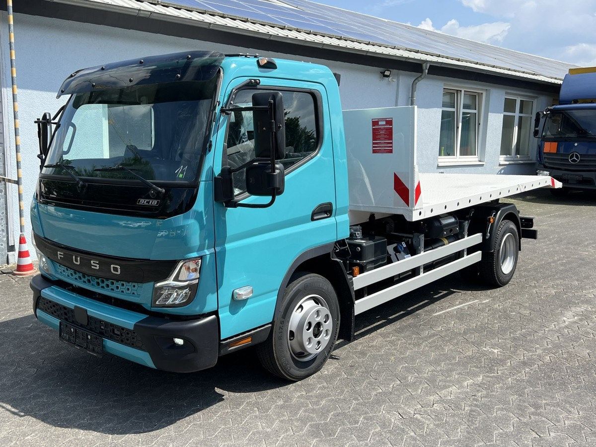 FUSO Canter FUSO 9C18 City Abrollkipper Krokbil Color - شاحنة ذات الخطاف, شاحنة كرين: صور 4 FUSO Canter FUSO 9C18 City Abrollkipper Krokbil Color - شاحنة ذات الخطاف, شاحنة كرين: صور 4