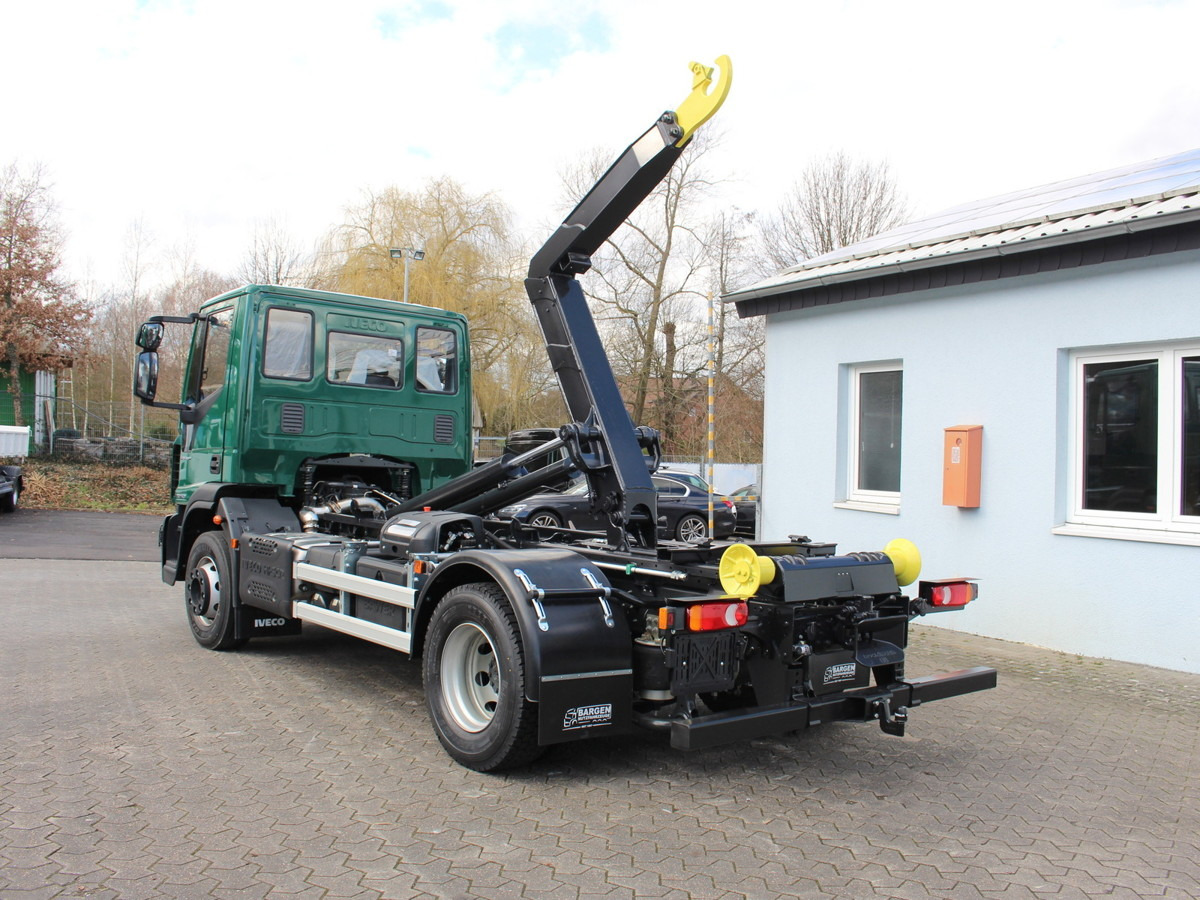 IVECO Euro Cargo 160E32 4x2 Abrollkipper Aut. NEU - شاحنة ذات الخطاف: صور 1 IVECO Euro Cargo 160E32 4x2 Abrollkipper Aut. NEU - شاحنة ذات الخطاف: صور 1