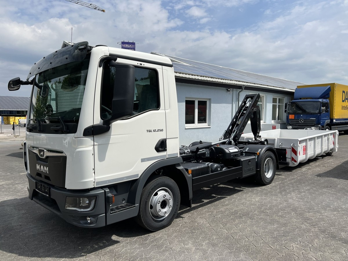 MAN TGL 12.250 BL NEU City Abrollkipper Tipmatik - شاحنة ذات الخطاف: صور 2 MAN TGL 12.250 BL NEU City Abrollkipper Tipmatik - شاحنة ذات الخطاف: صور 2