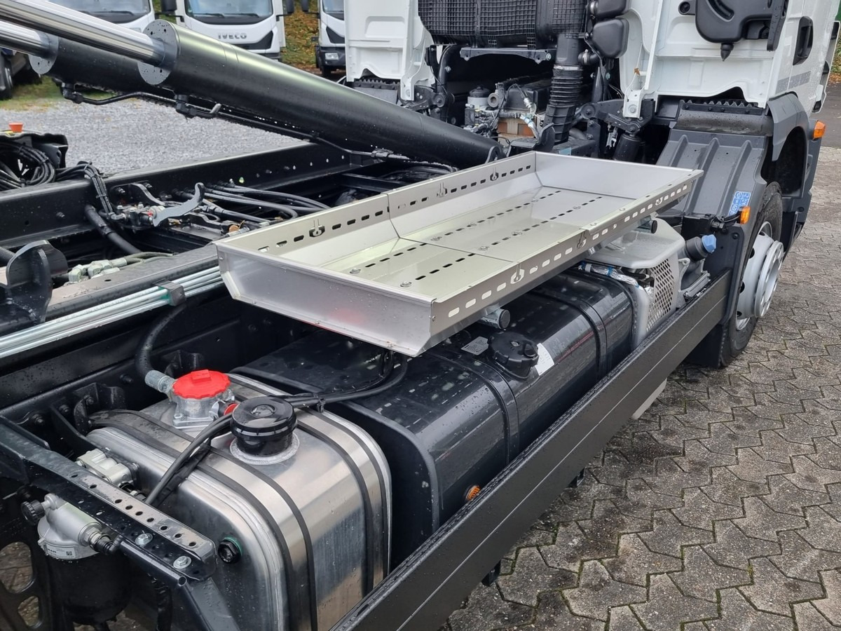 جديد شاحنة ذات الخطاف MAN TGM 15.290 BL Abrollkipper PowerMatic Standheiz.: صور 18