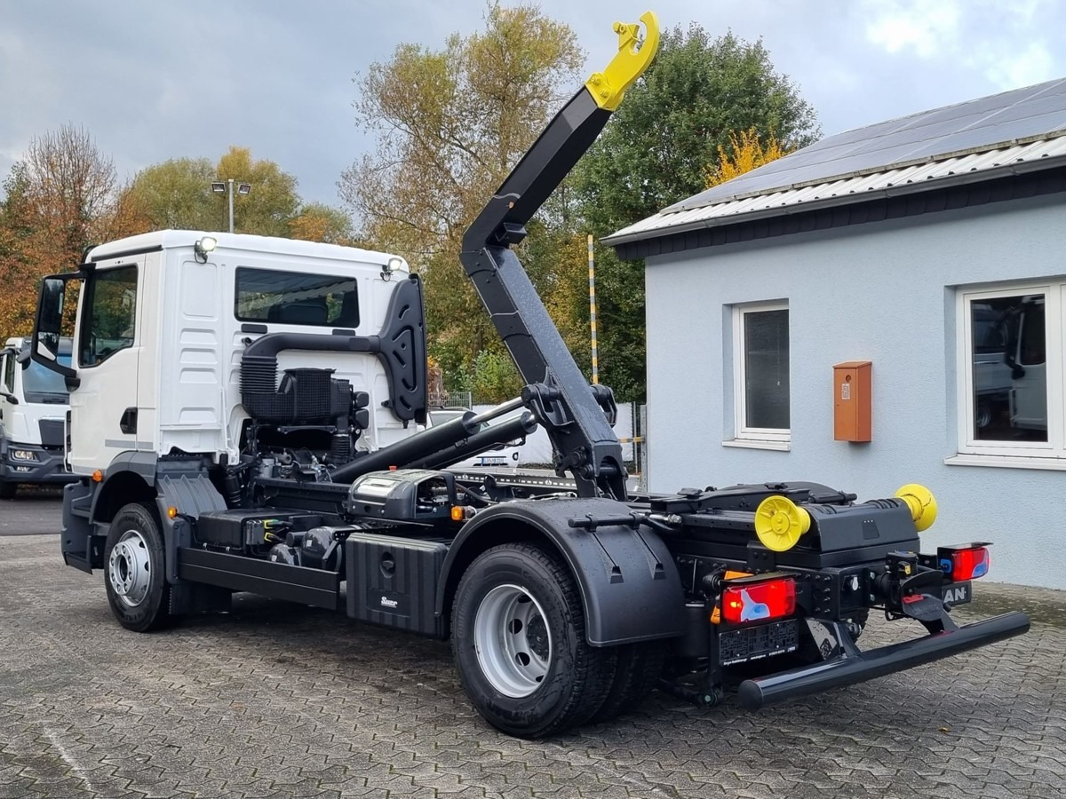 جديد شاحنة ذات الخطاف MAN TGM 15.290 BL Abrollkipper PowerMatic Standheiz.: صور 15