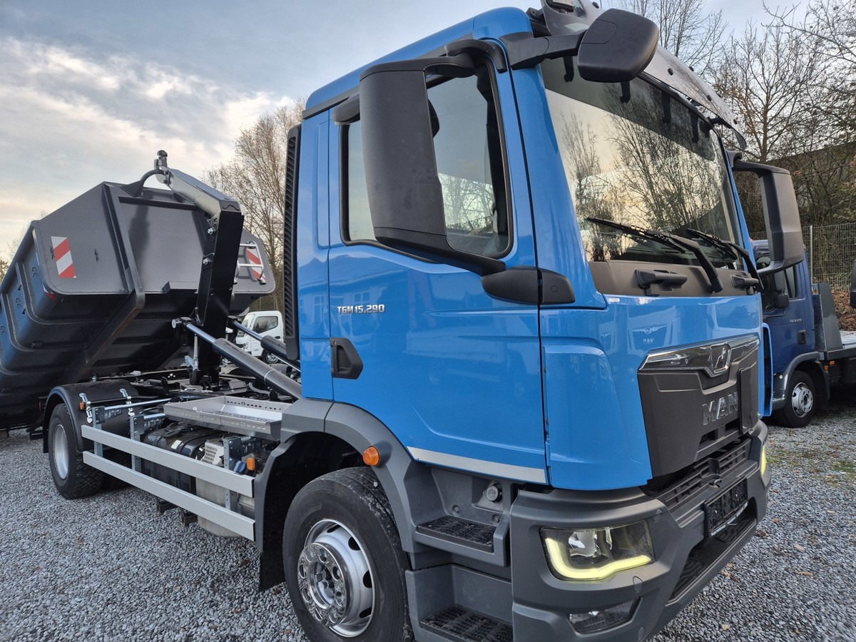 MAN TGM 15.290 BL Tipmatic Abrollkipper Mod.2021 - شاحنة ذات الخطاف: صور 2 MAN TGM 15.290 BL Tipmatic Abrollkipper Mod.2021 - شاحنة ذات الخطاف: صور 2